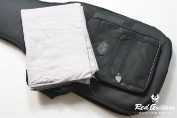 2023 COLLECTION MADE IN JAPAN HERITAGE 60S STRATOCASTER - Candy Apple Red 